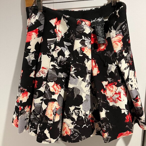Lord & Taylor Skirt - Picture 3 of 4